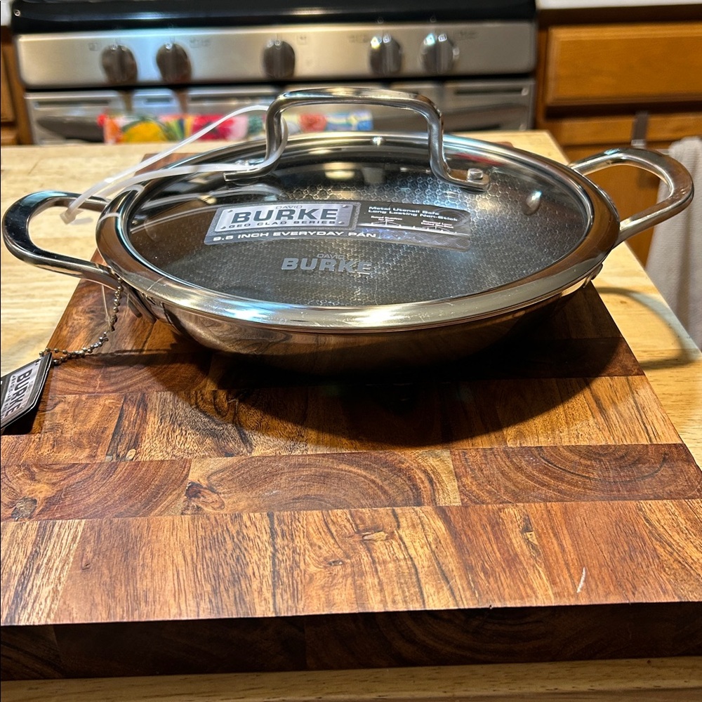 David Burke 9.5" Everyday Nonstick Covered Pan - Black